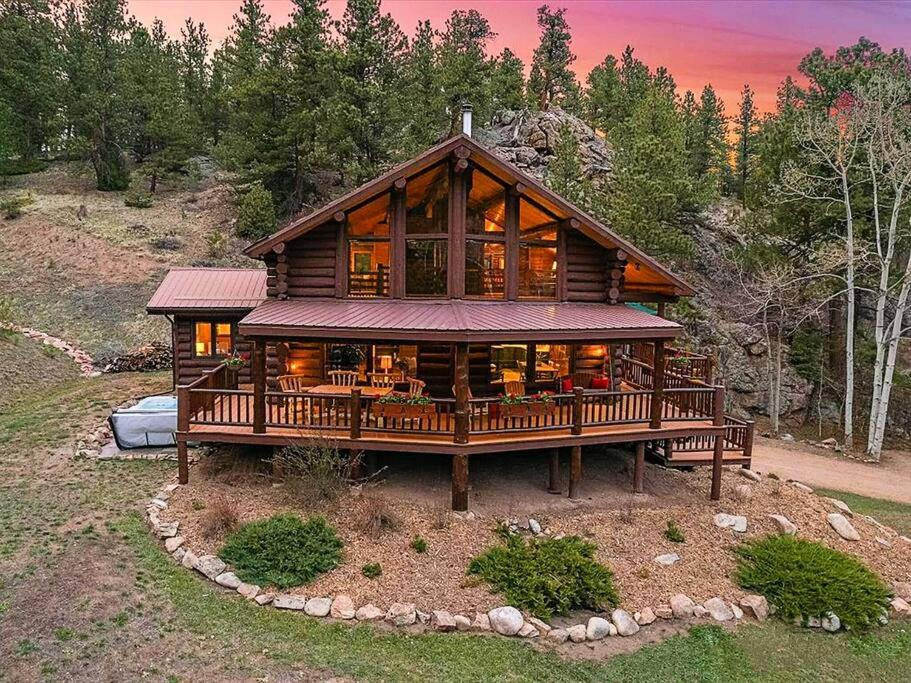 Placeholder: cabin in the pines